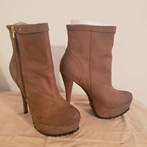 Kelsi Dagger Boot